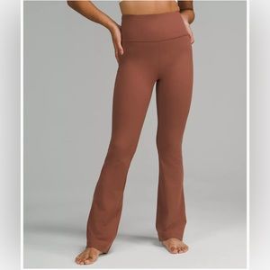 SOLD Lululemon Groove Super-High-Rise Flared Pant Nulu